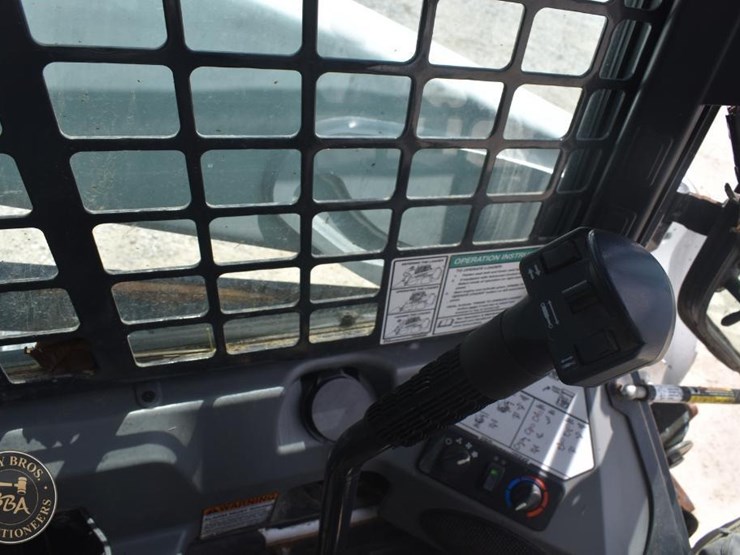 2019-bobcat-t595-image-55