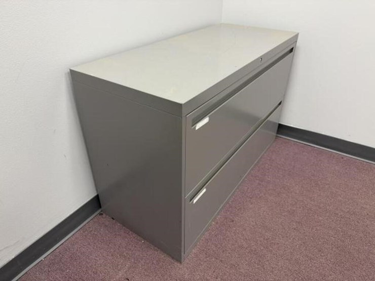 2-drawer-metal-filing-cabinet-image-3