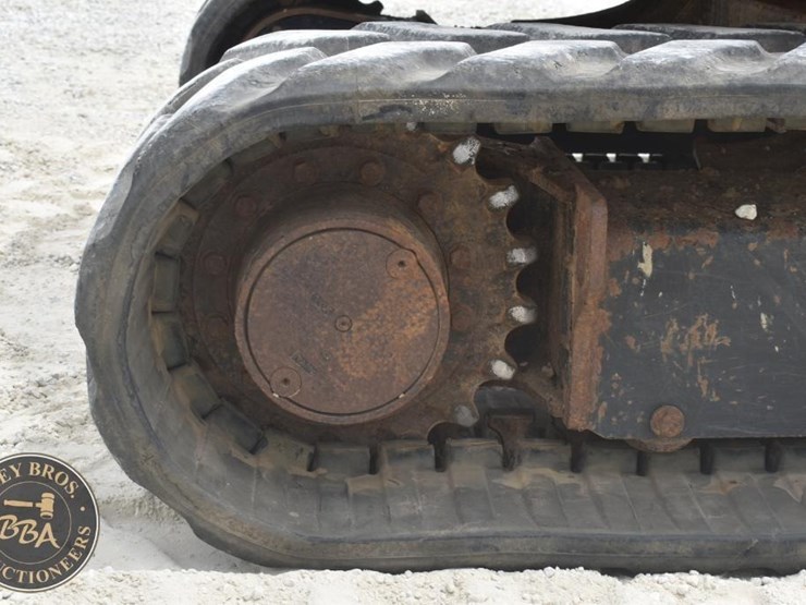 2016-caterpillar-305e2-cr-image-33