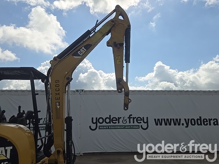2016-cat-304e2-image-24