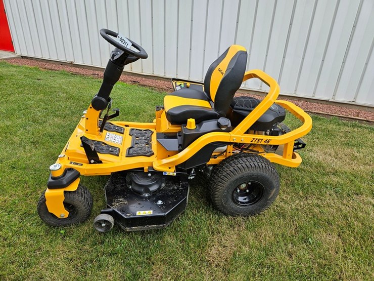 #311-•-cub-cadet-ultima-zts1-zero-turn-mower-image-2