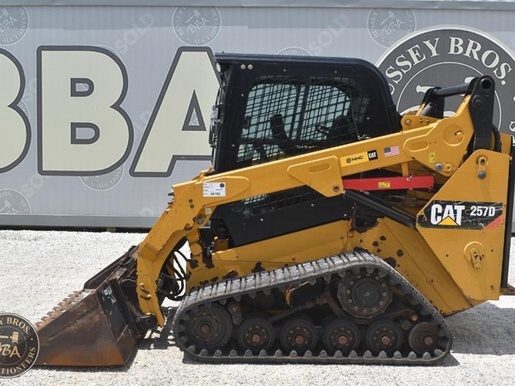 2018-caterpillar-257d-image-2