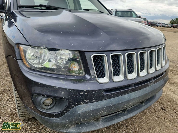 2014-jeep-compass-image-43