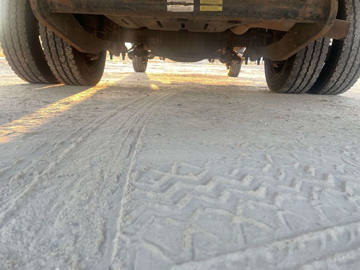 2015-ram-4500-tradesman-image-21
