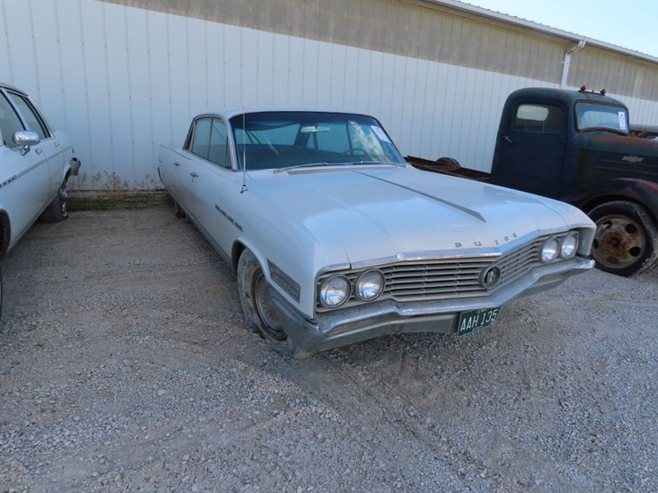 1964-buick-electra-225-4dr-ht-image-3