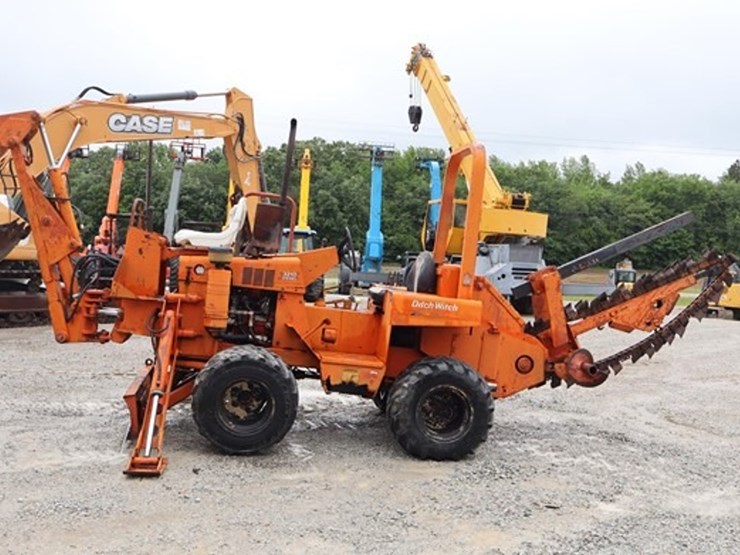 ditch-witch-3210-image-2