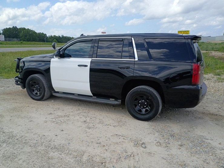 2018-chevrolet-tahoe-image-4