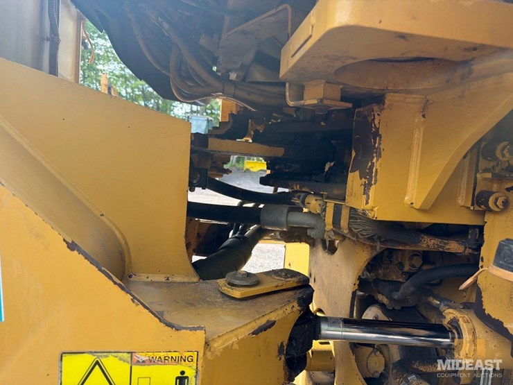 2009-caterpillar-950h-image-11