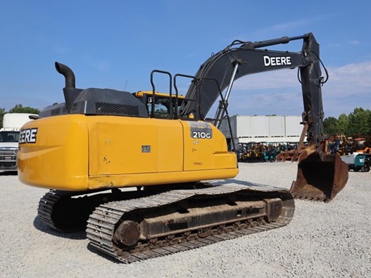 2017-deere-210g-image-5