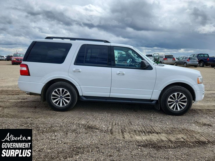 2015-ford-expedition-image-9