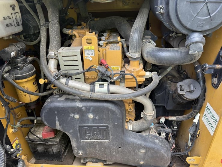 2018-caterpillar-279d-image-16