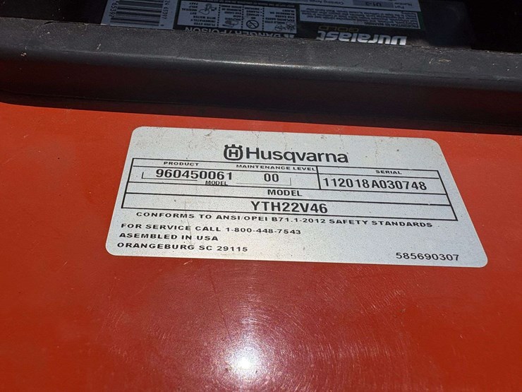 husqvarna-yth22v-46"-cut-riding-mower-image-18