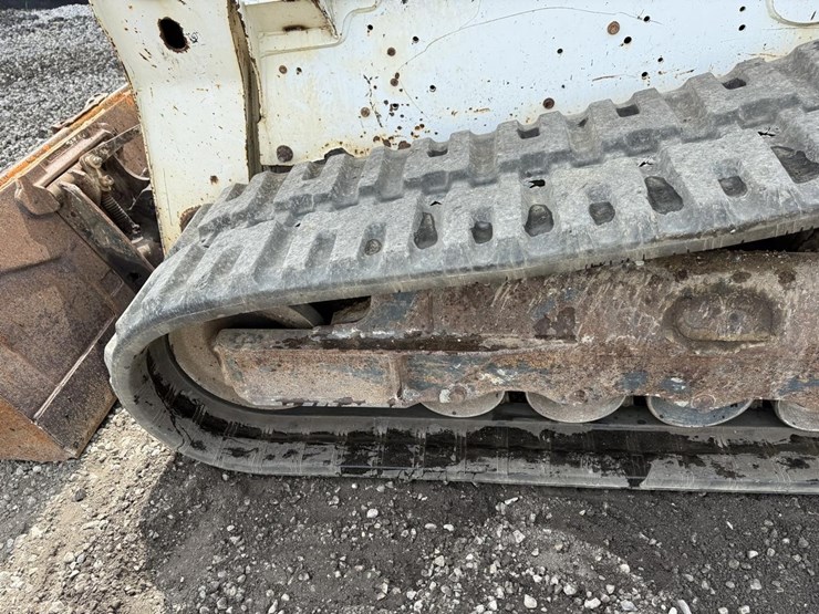 2019-bobcat-t740-image-17