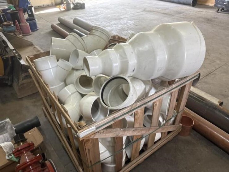 miscellaneous-different-size-pvc-fittings-image-3