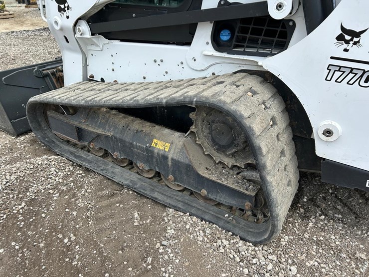2023-bobcat-t770-image-16