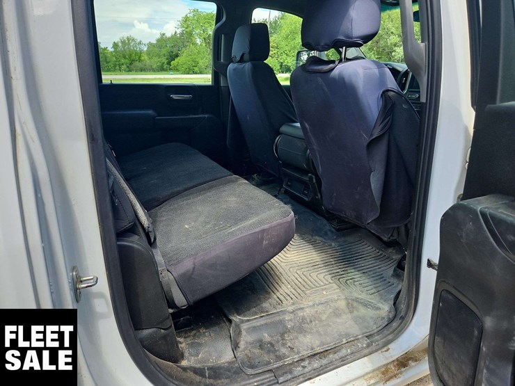 2020-chevrolet-silverado-2500hd-image-18