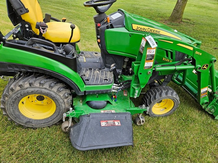 john-deere-1025r-image-25