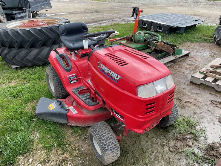 troy-bilt-super-bronco-image-2