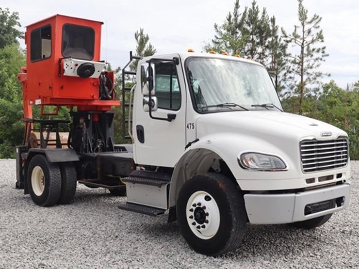 #443-•-2016-freightliner-m2-grapple-truck-image-7