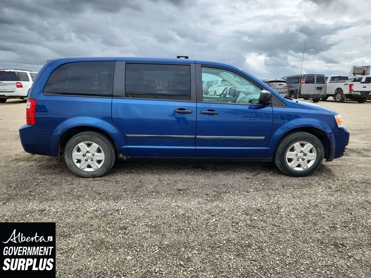 2010-dodge-grand-caravan-se-image-13