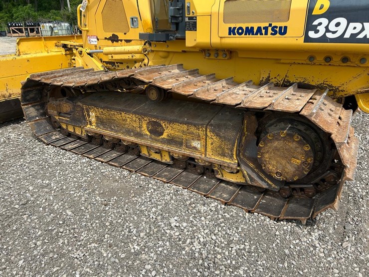 2016-komatsu-d39pxi-24-image-17