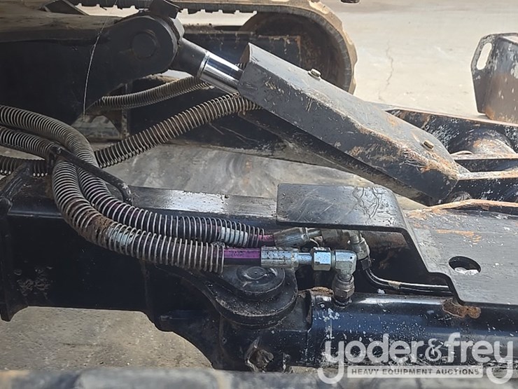 2016-cat-304e2-image-27