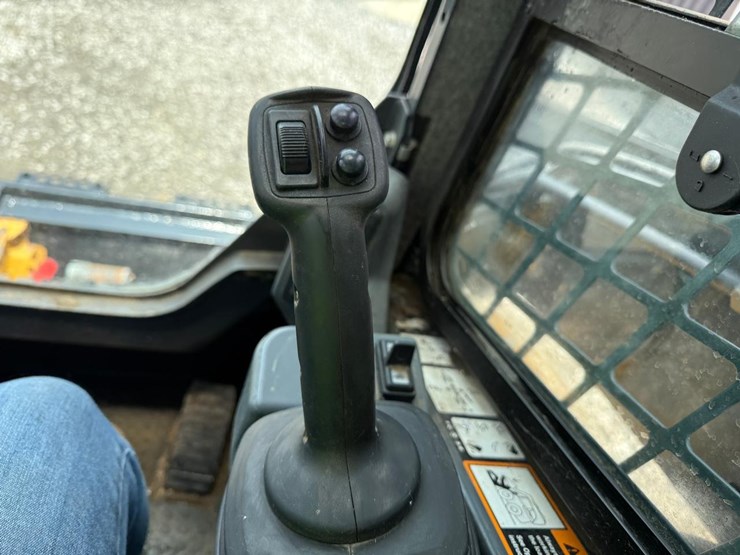 2023-deere-333g-image-20