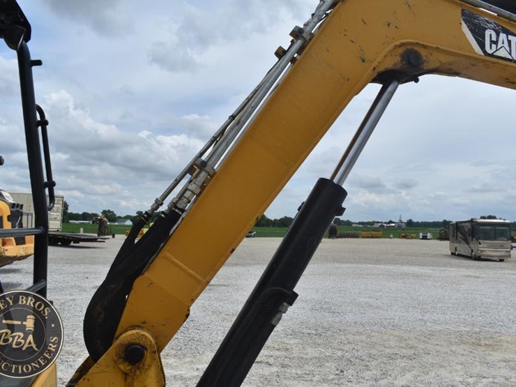 2016-caterpillar-305e2-cr-image-19