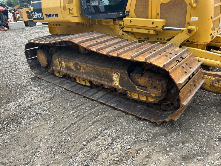 2016-komatsu-d39pxi-24-image-11