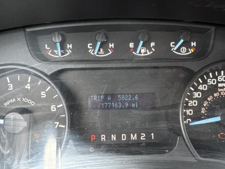 2012-ford-f150-xl-image-19