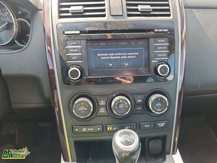 2015-mazda-cx9-image-25