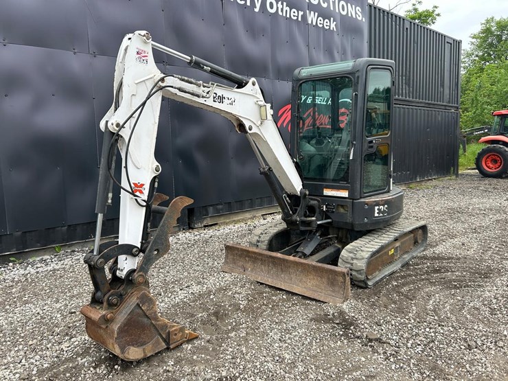 2016-bobcat-e26-image-7
