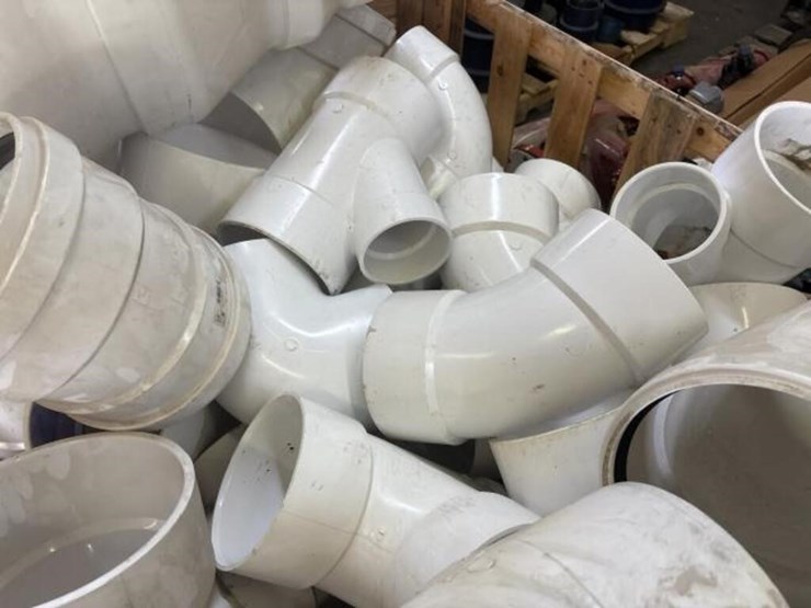miscellaneous-different-size-pvc-fittings-image-5