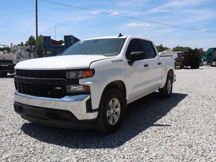 2022-chevrolet-1500-image-1