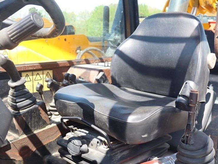 2018-jcb-510-56-image-28