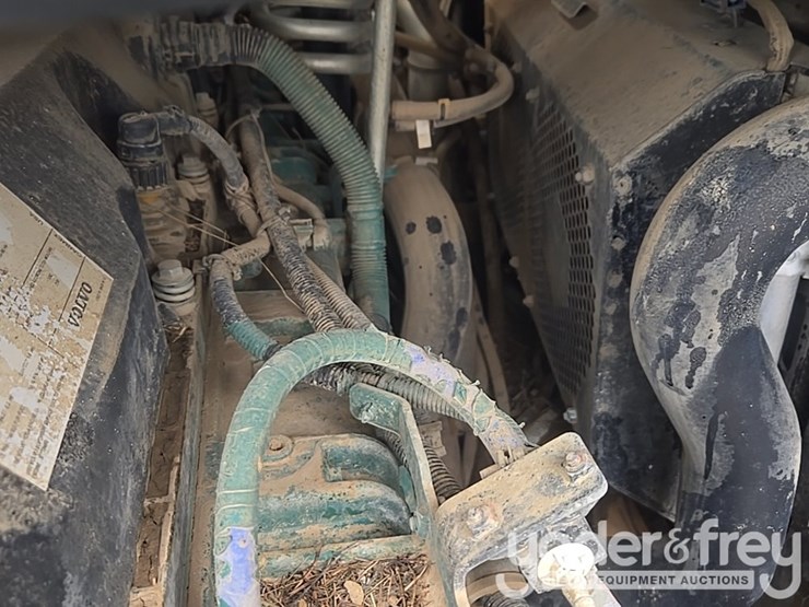 2021-volvo-a25g-image-40