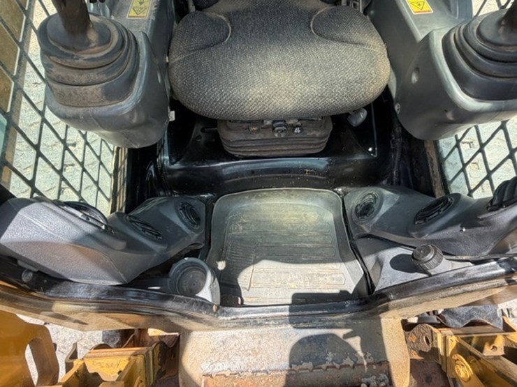 caterpillar-289d-image-45