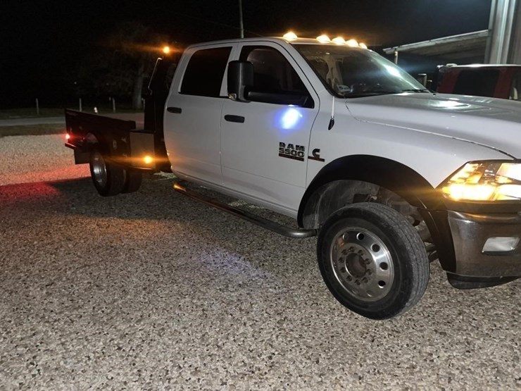 2014-dodge-ram-5500-image-36