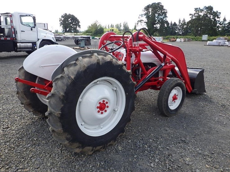 ford-tractor-image-5