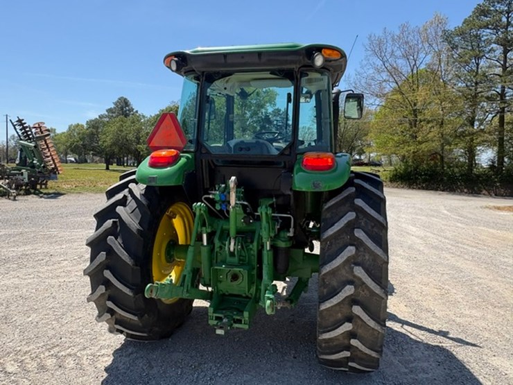 2022-john-deere-6120e-image-7