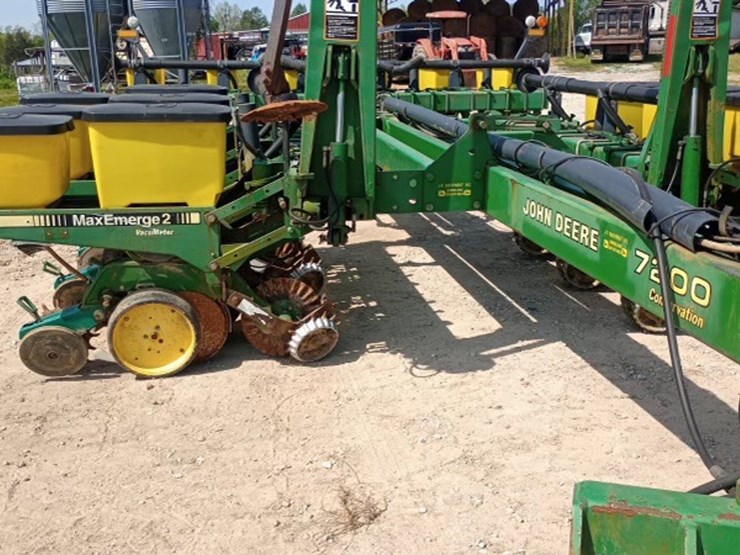 john-deere-7200-image-3
