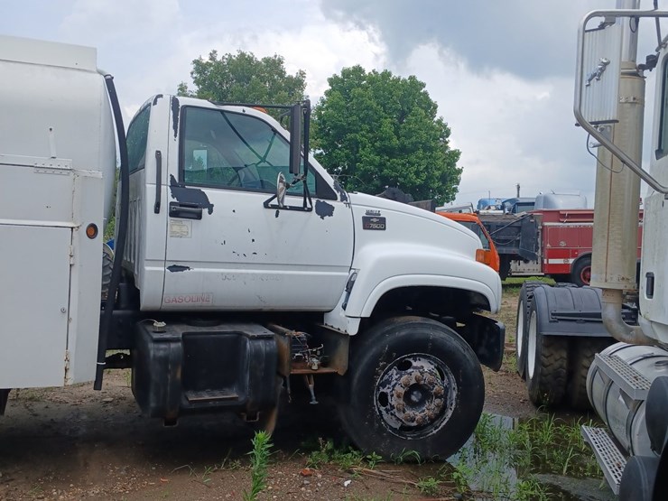 #468-•-2001-chevy-c7500-truck---sikeston,-mo-image-5