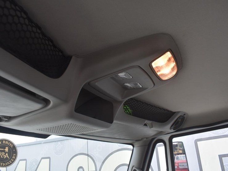 2015-international-transtar-8600-image-37