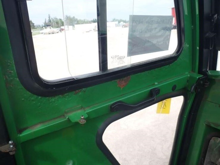 2011-john-deere-1023e-image-52