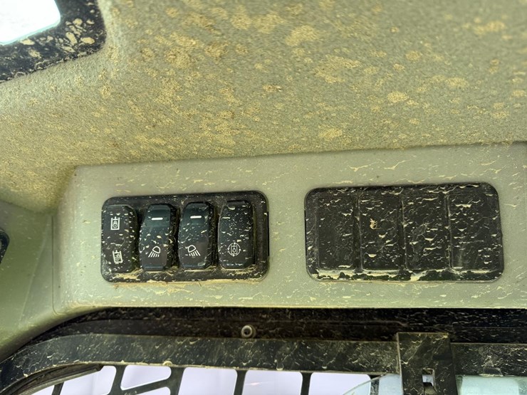 2019-caterpillar-299d3-image-23