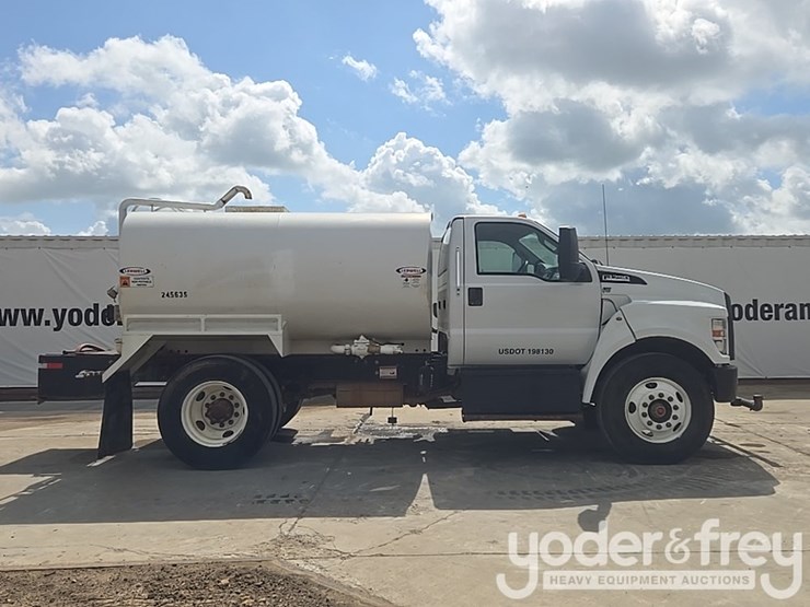 2019-ford-f750-xl-image-6