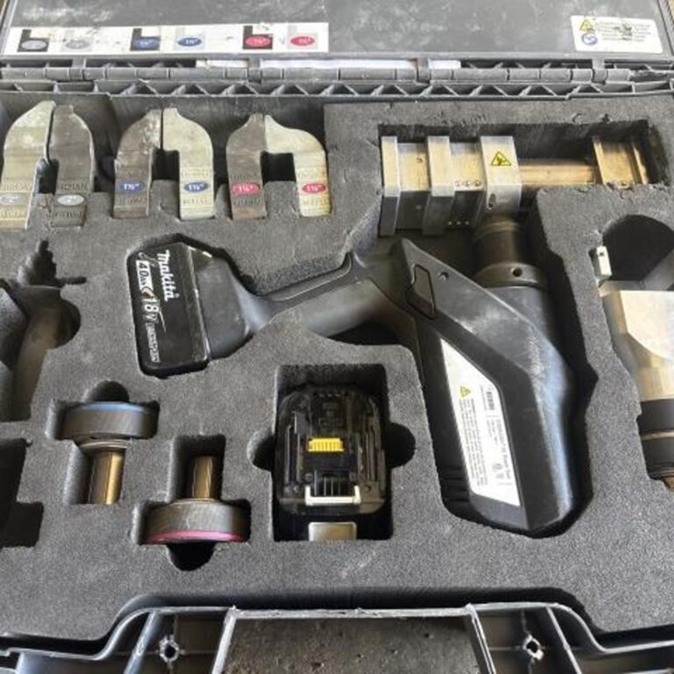 Rehau Everloc XL power tool