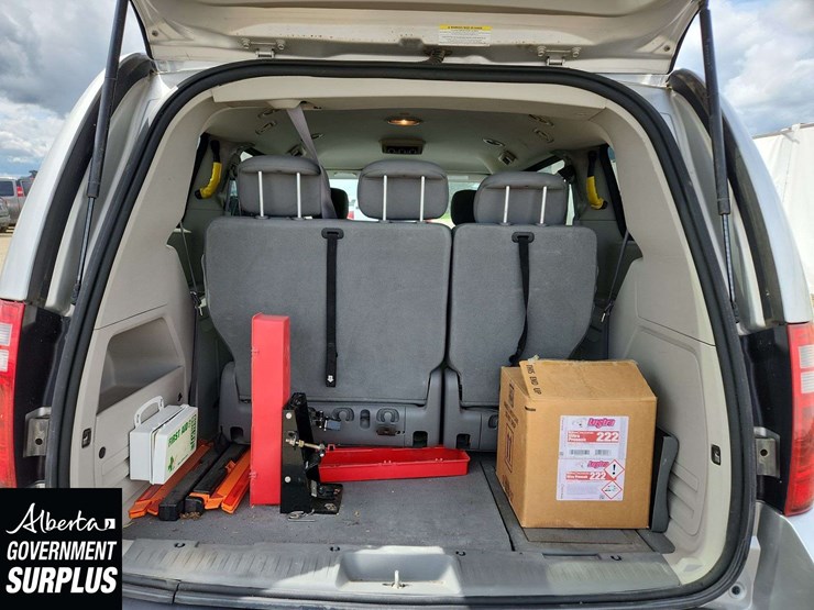 2009-dodge-grand-caravan-se-image-8