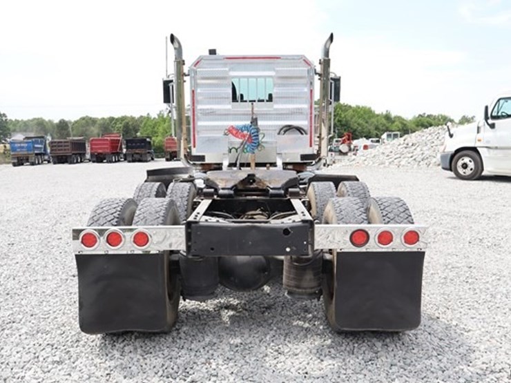 #542-•-2011-international-eagle-day-cab-truck-image-4