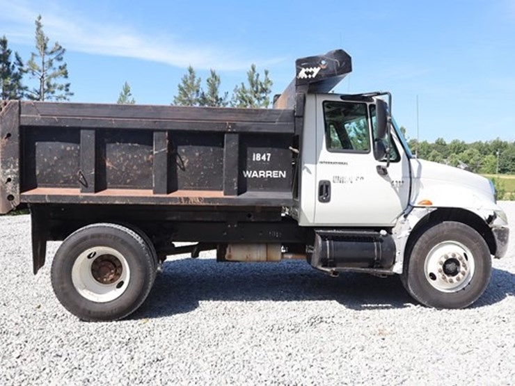 2005-international-durastar-4300-image-6